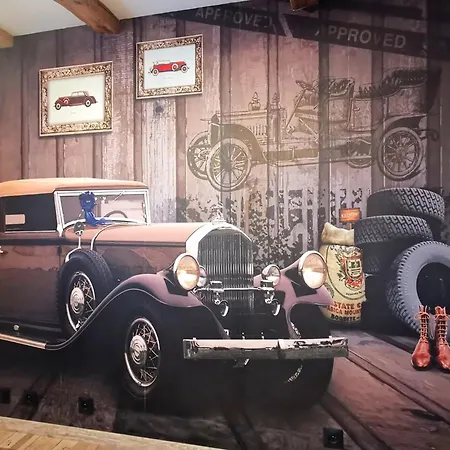 Le Vieux Tacot Avec Garage Appartement *